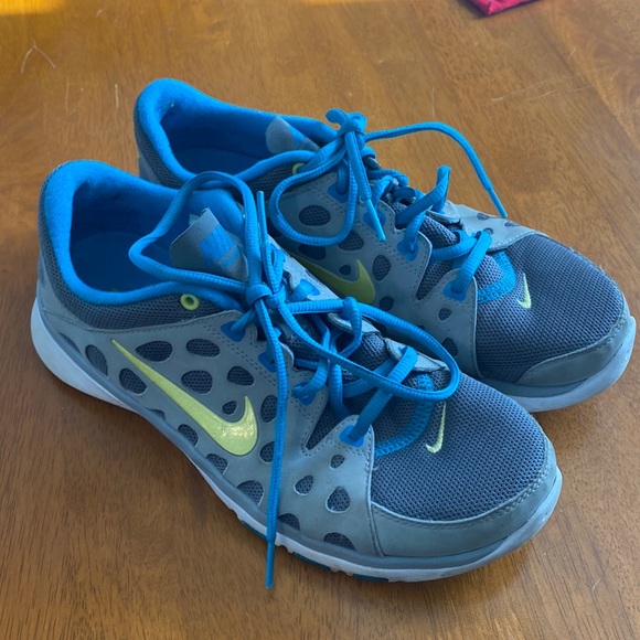 Nike Shoes - Nike Training Fitsole Sneakers Size 7 Blue Gray VGUC